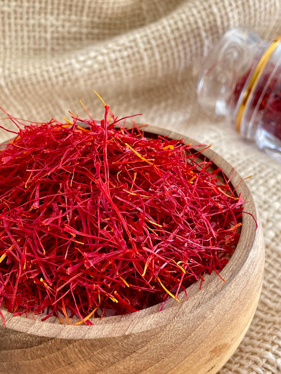 زعفران پوشال ممتاز قائنات وزن 1مثقال معادل 4.60 گرم